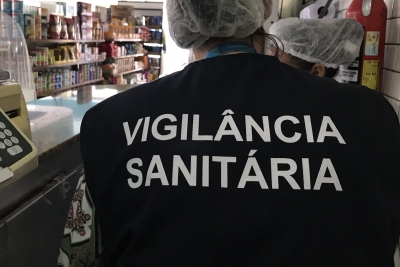 Vigilância Sanitária de Santos alerta comerciantes sobre golpes