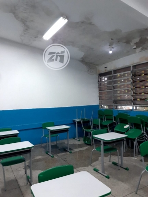 Salas de aula danificadas por falta de pôda de árvores